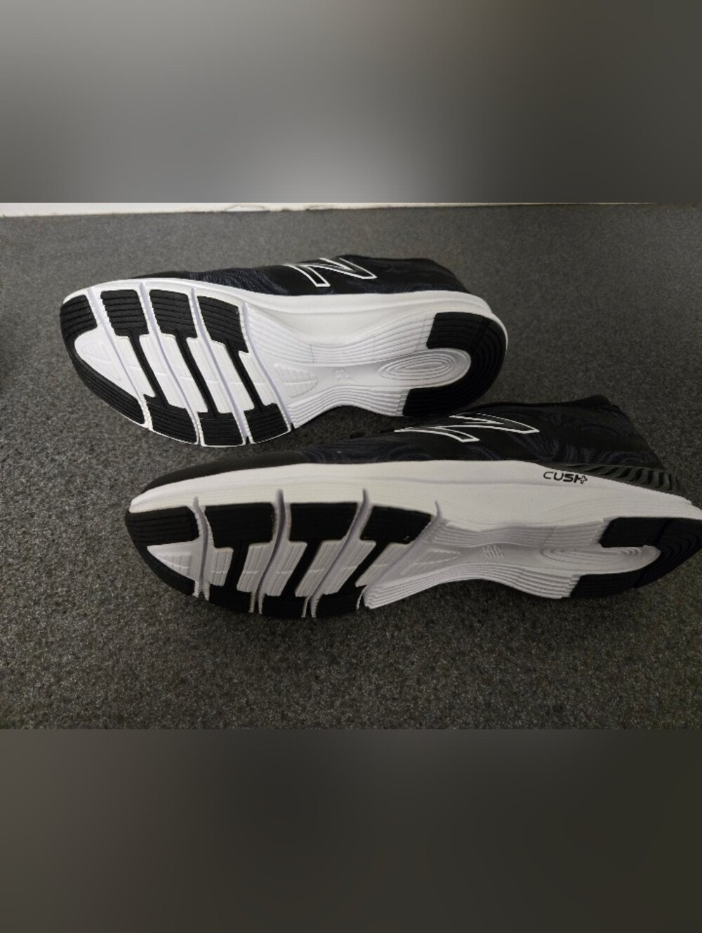 Womans Wide Sneakers - Picture 4 of 5